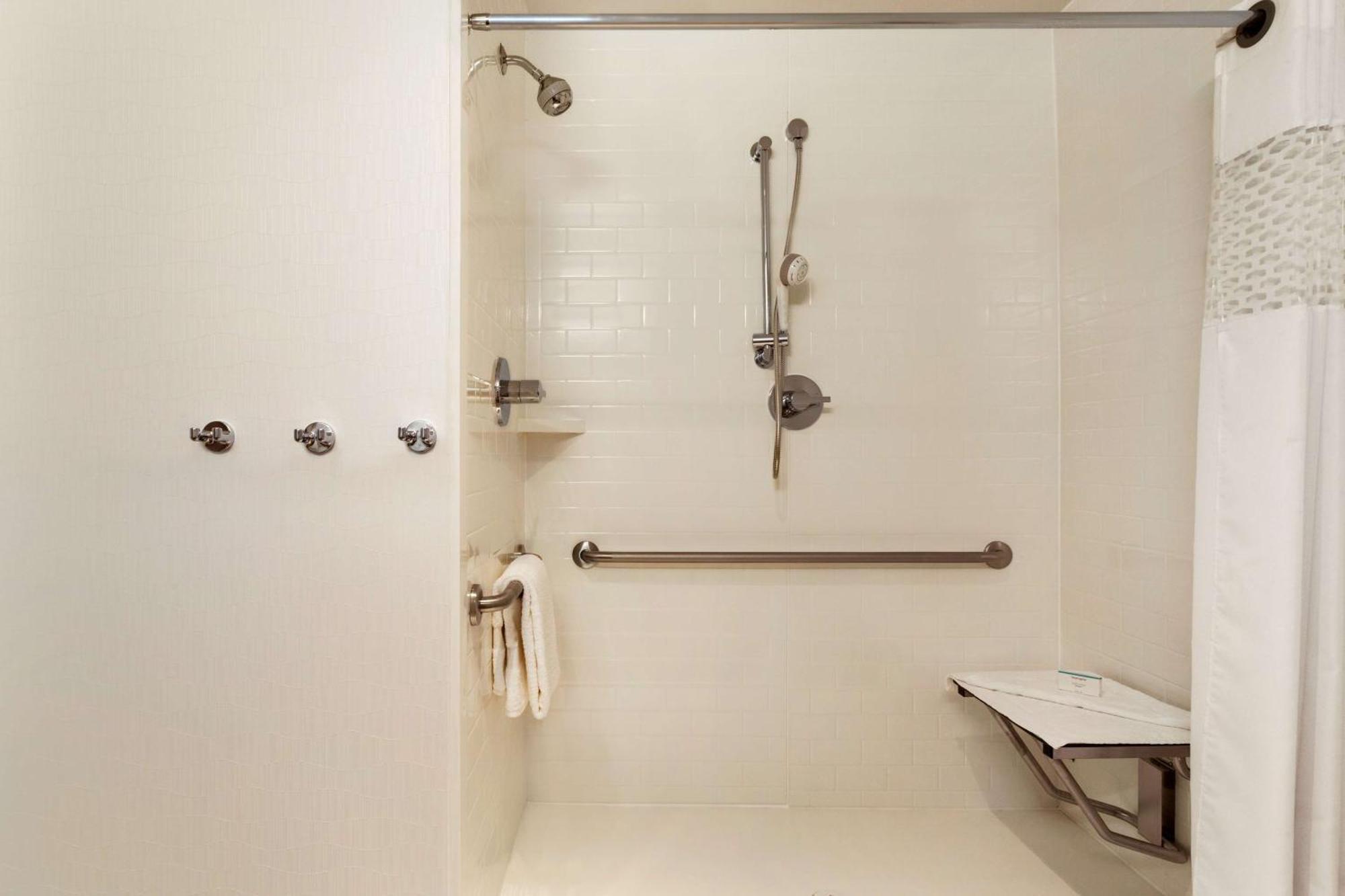 Hampton Inn By Hilton Edmonton/Sherwood Park Esterno foto